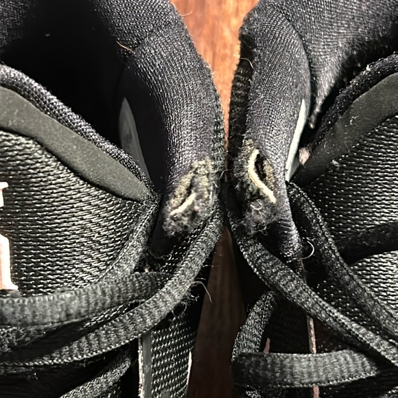 Kyrie nike youth. basketball shoes - Picture 2 of 8